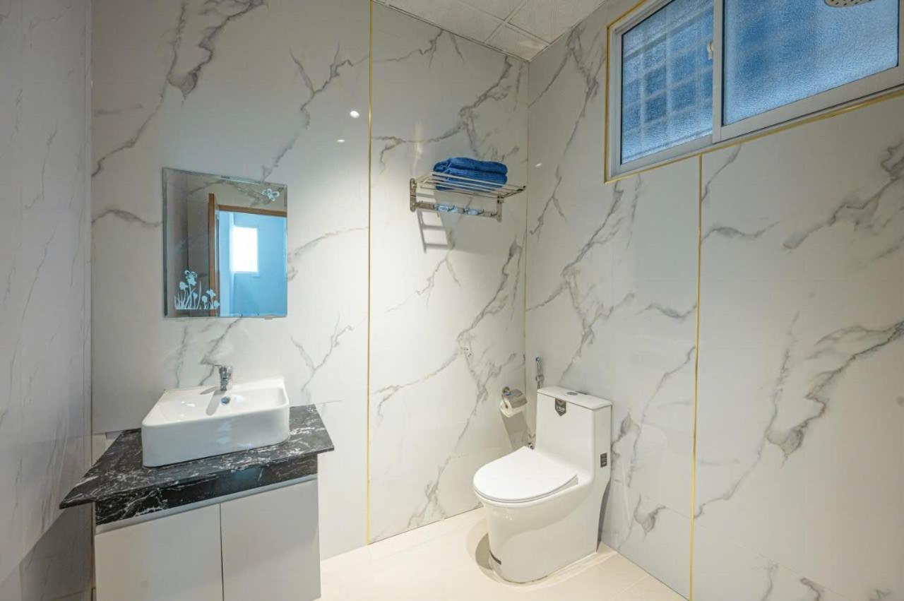 Q Hotel & Apartment Han Market Da Nang Exterior photo